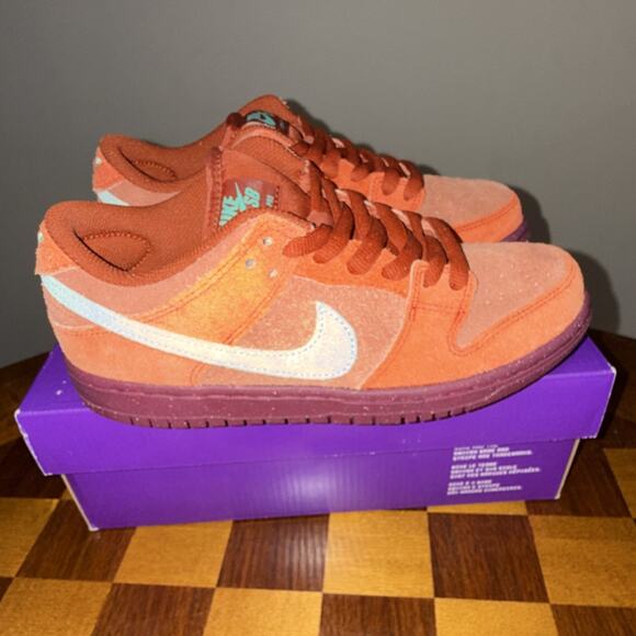 Nike SB Dunk Low Pro PRM Mystic Red/Emerald Rise DV5429-601 Suede Women main image 7